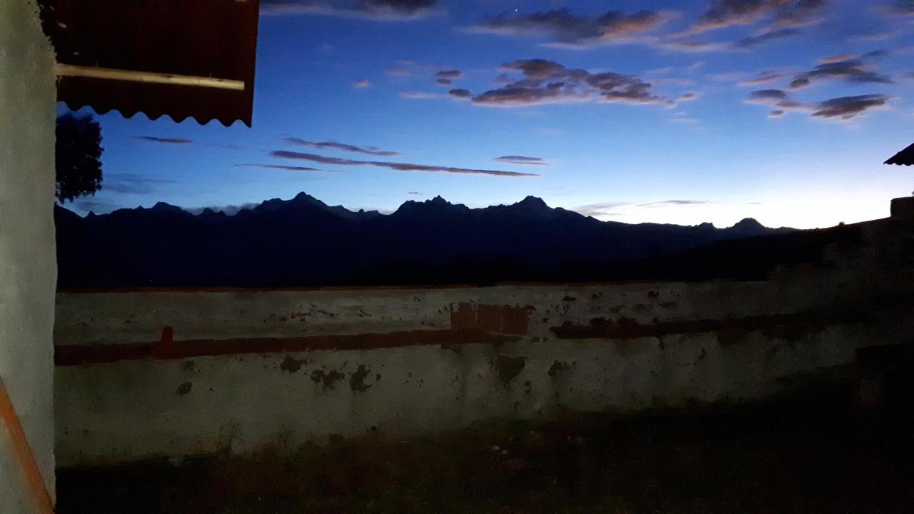 Canshan Lodge Huaraz  Exteriör bild